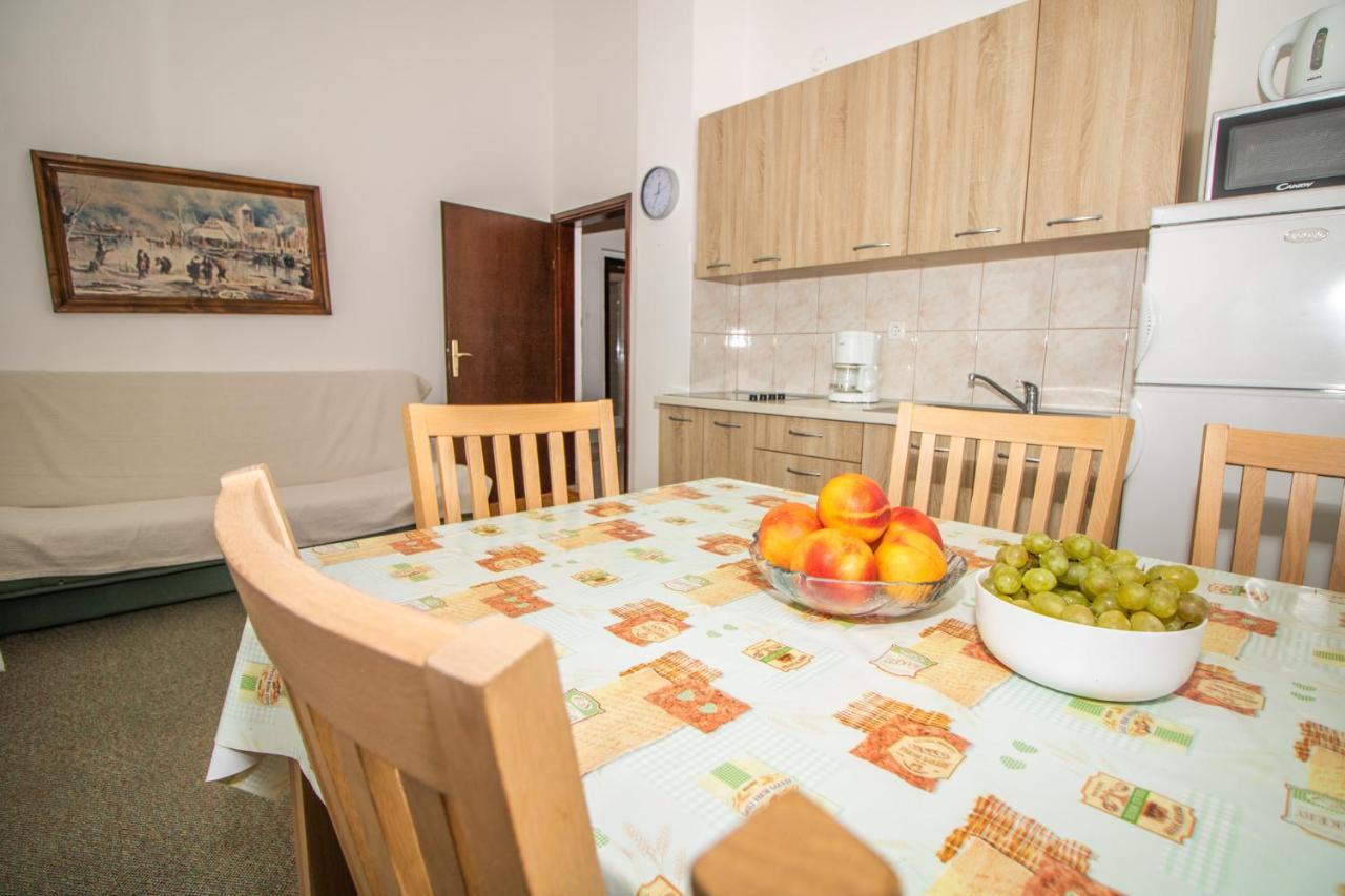באסקה Renata Apartment With A View מראה חיצוני תמונה