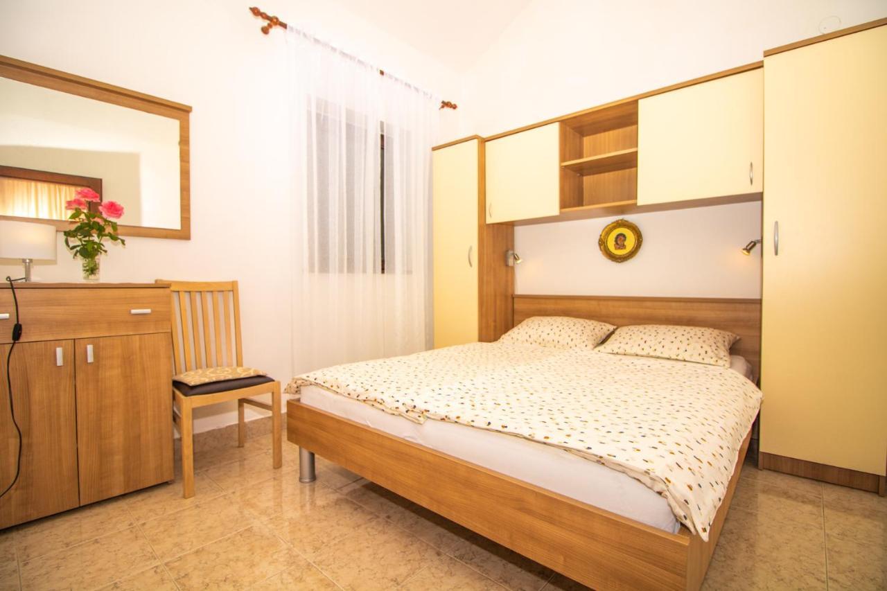 באסקה Renata Apartment With A View מראה חיצוני תמונה