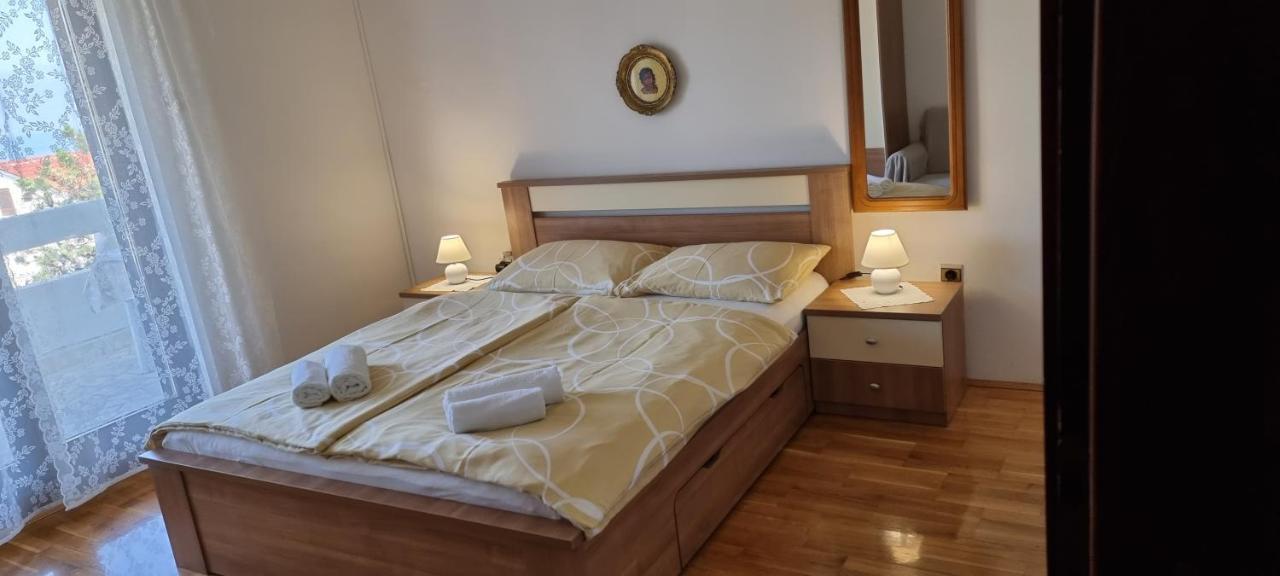 באסקה Renata Apartment With A View מראה חיצוני תמונה